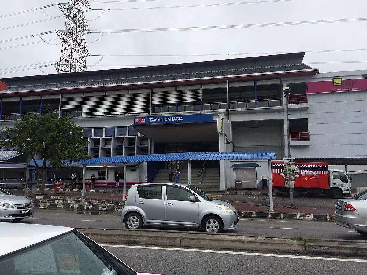 Fivehouz Guest House Petaling Jaya Holiday home