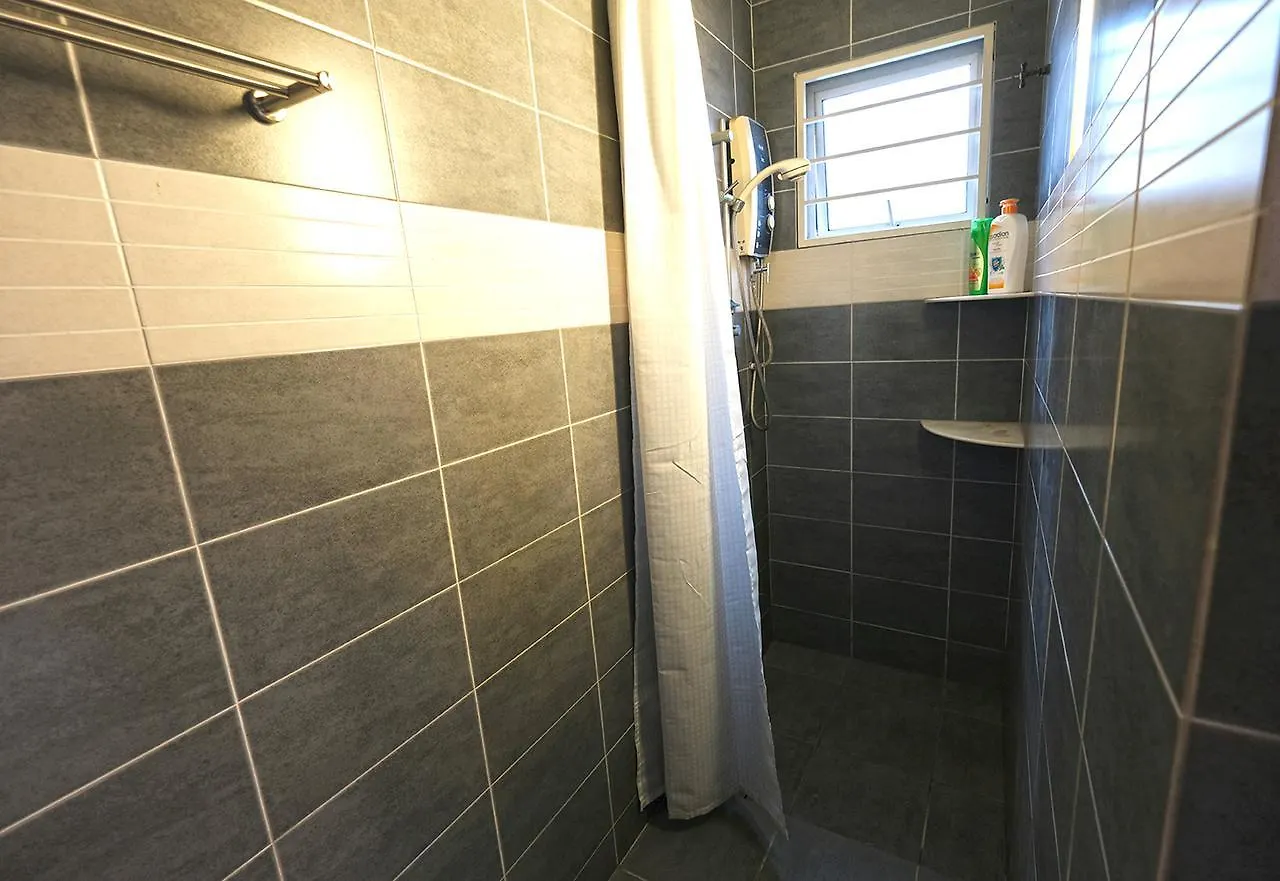 Fivehouz Guest House Petaling Jaya 0*,