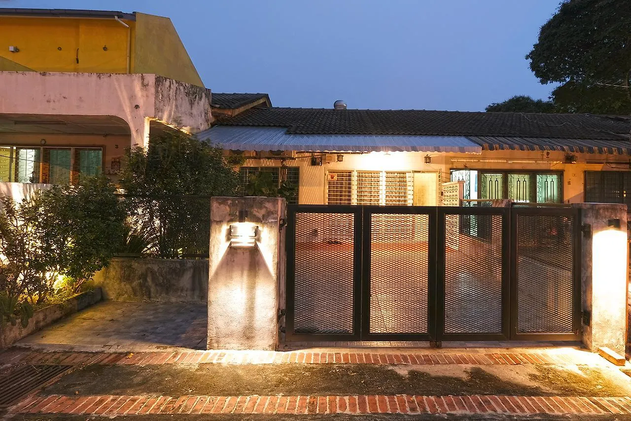 Fivehouz Guest House Petaling Jaya 0*,  Malaysia